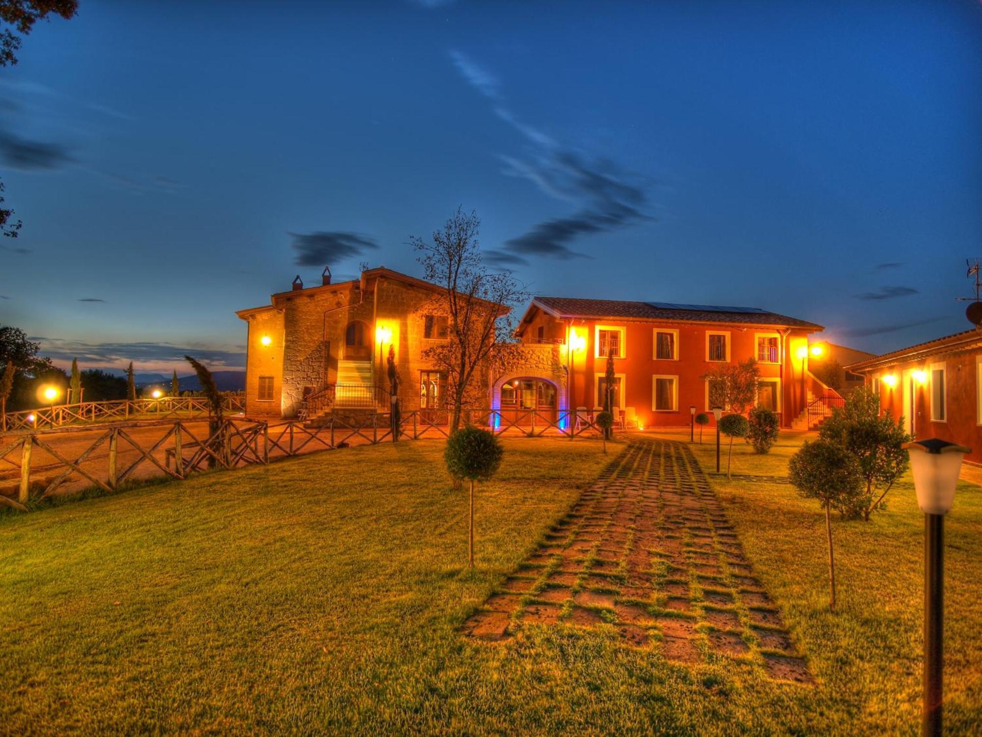 Agriturismo Podere Del Lepre San Quirico  Exterior photo